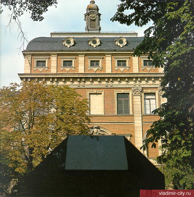 Дом коллегии на Университетской улице. 1886-1889 г.г.