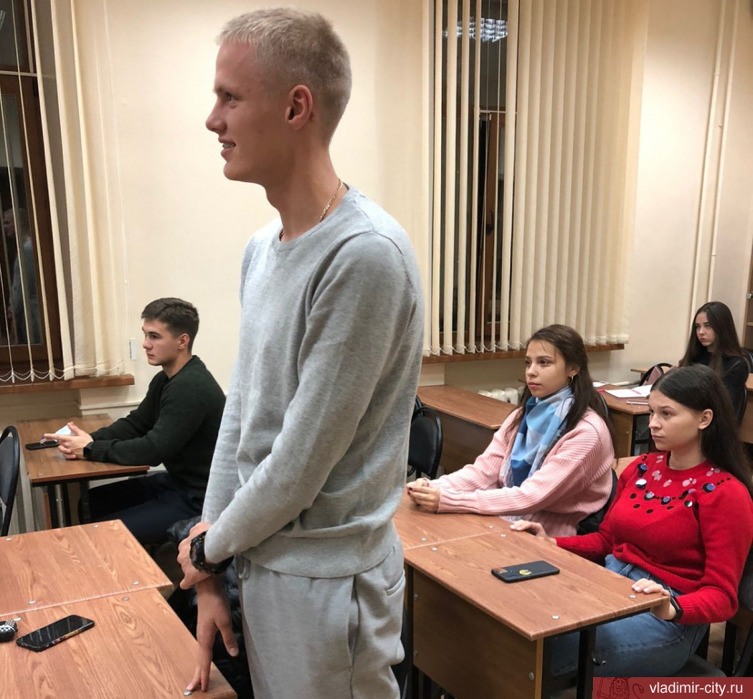 Депутат Александр Захаров встретился с активистами Совета молодых юристов