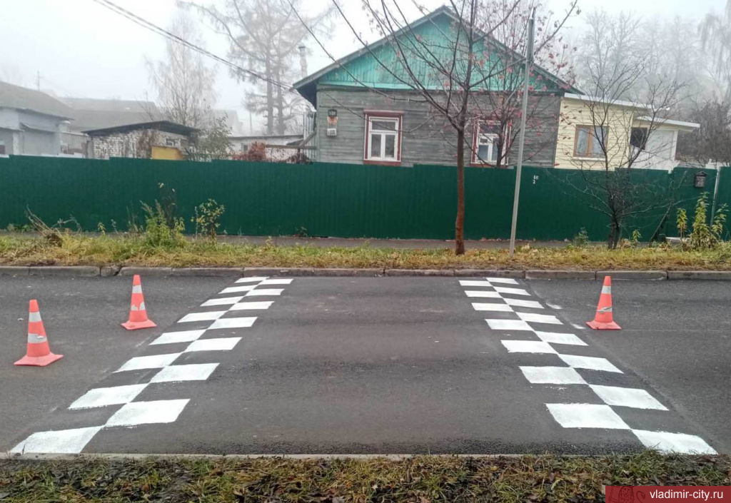 Во Владимире продолжается ремонт дорог и обновление дорожной разметки
